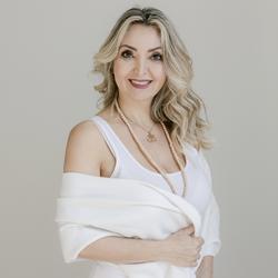 Gayla Farokh