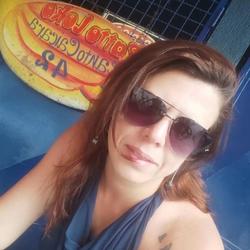 Flávia Valentim
