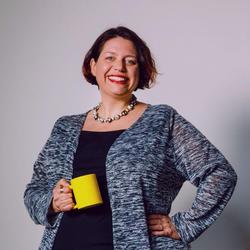 Dr J Roxanne Pritchard