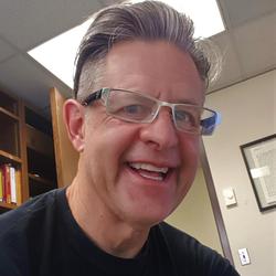 Dr. Thomas Mueller