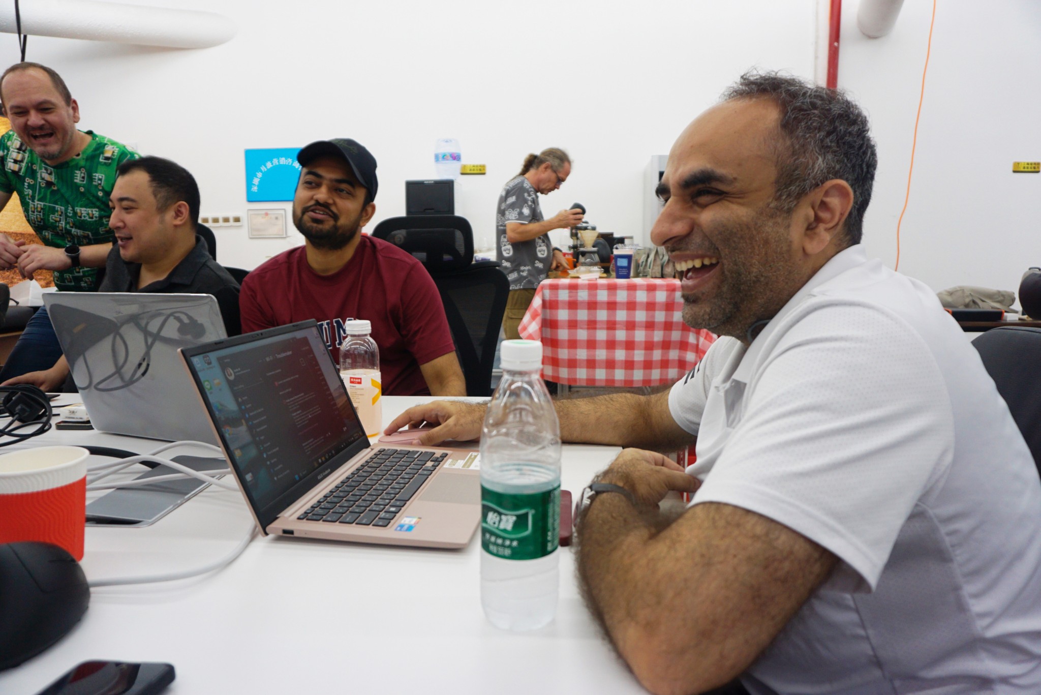 Learn by doing with your community in a hands-on workshop 